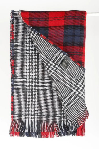Écharpe à franges à carreaux classique pour un style intemporel et chaleureux Oléna-Fashion