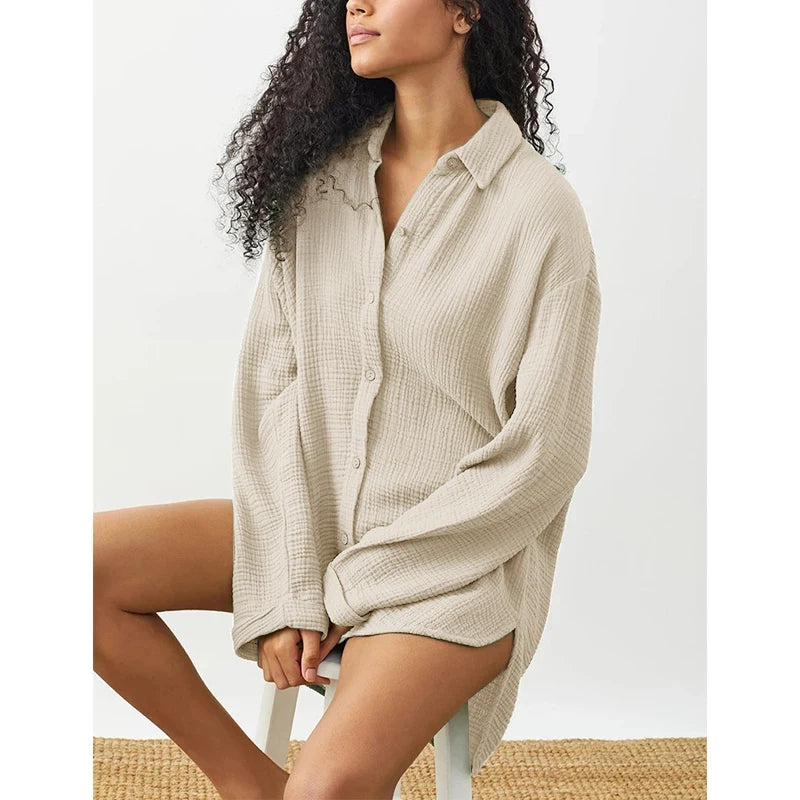 Chemisier en gaze de coton à manches longues, boutonné et ample pour femme – vue 6