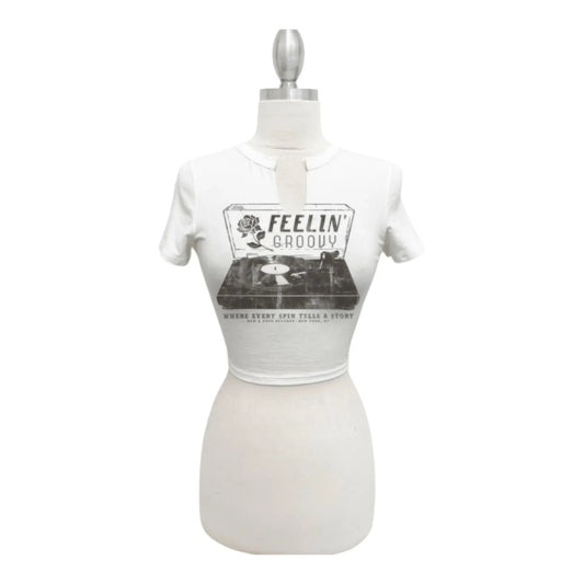T-shirt court blanc femme avec imprimé graphique vintage sur le devant, col rond