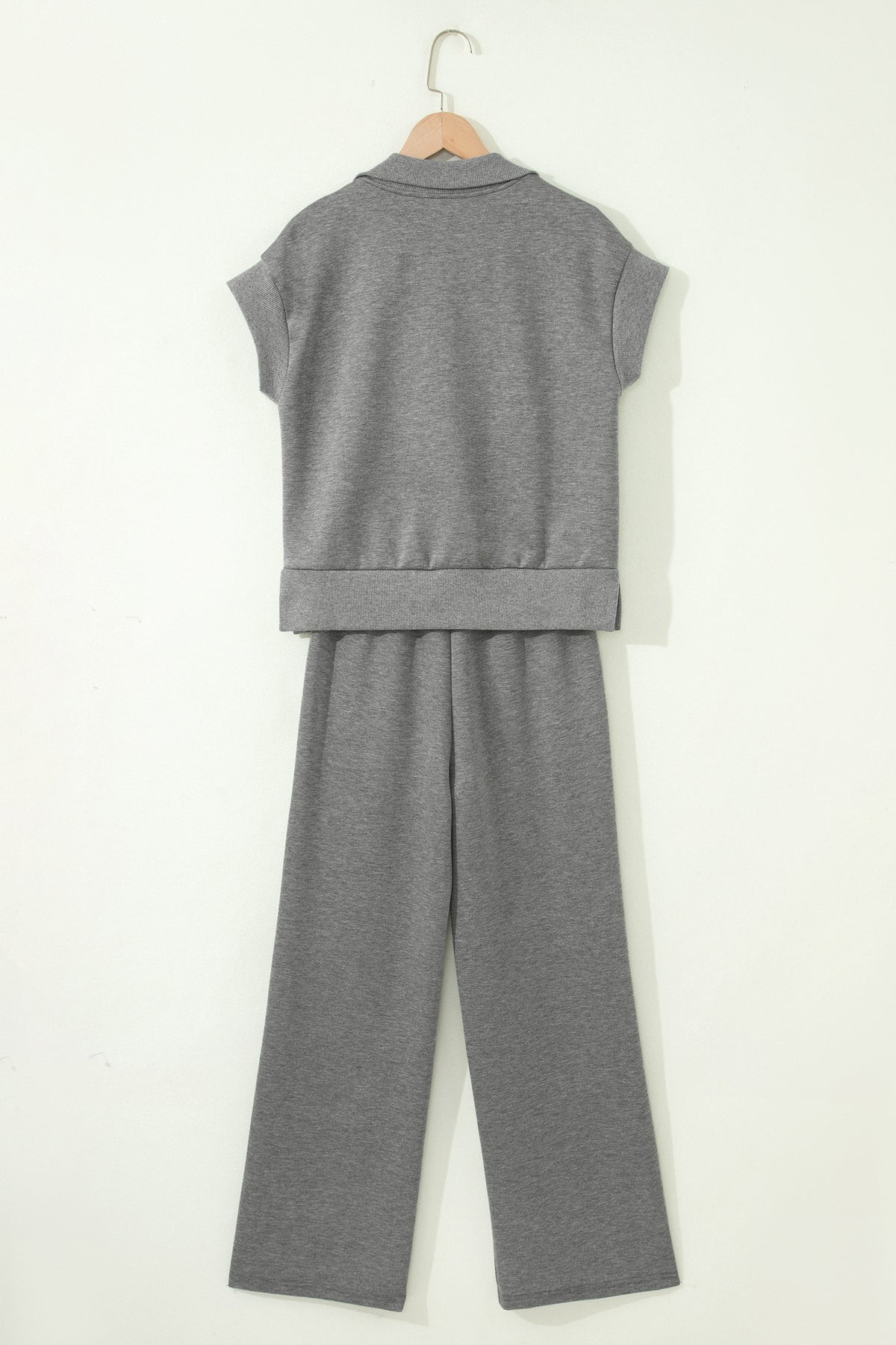 Ensemble détente femme gris: polo zippé dos et pantalon large