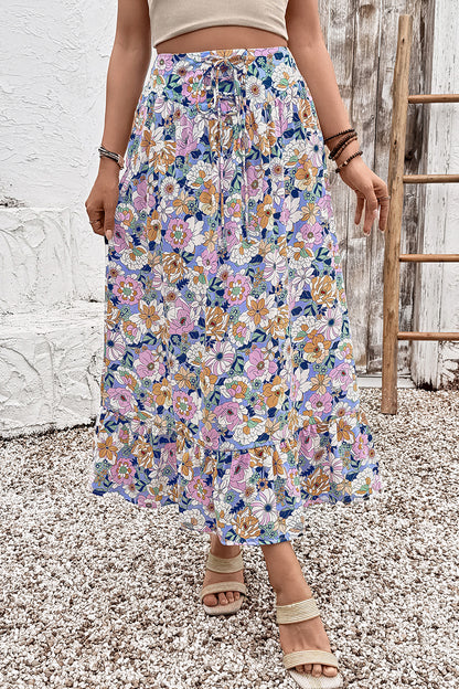Jupe longue à taille haute imprimée de fleurs, fronces au bas, style bohème.