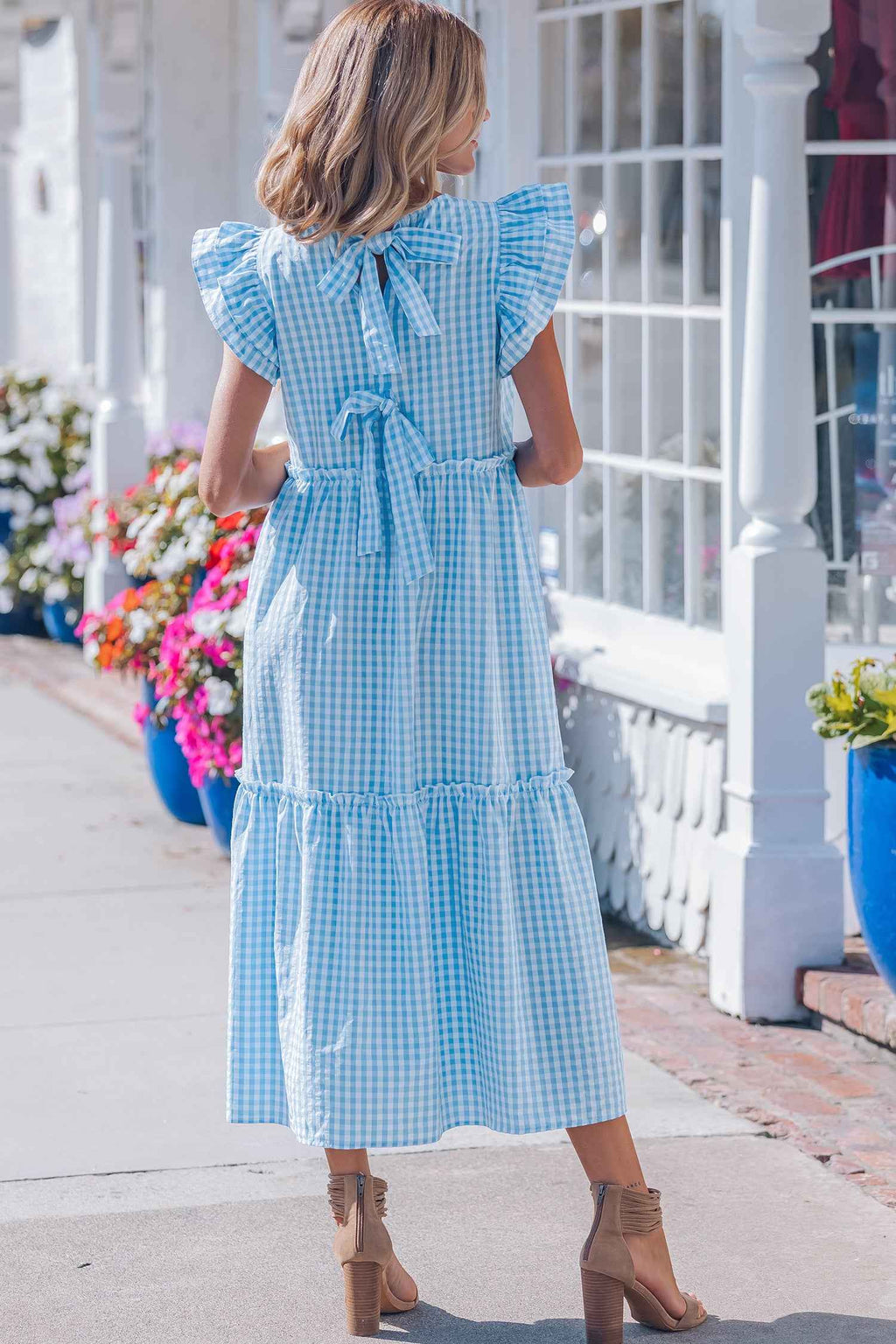Robe longue vichy bleu ciel à volants, nœud au dos, femme