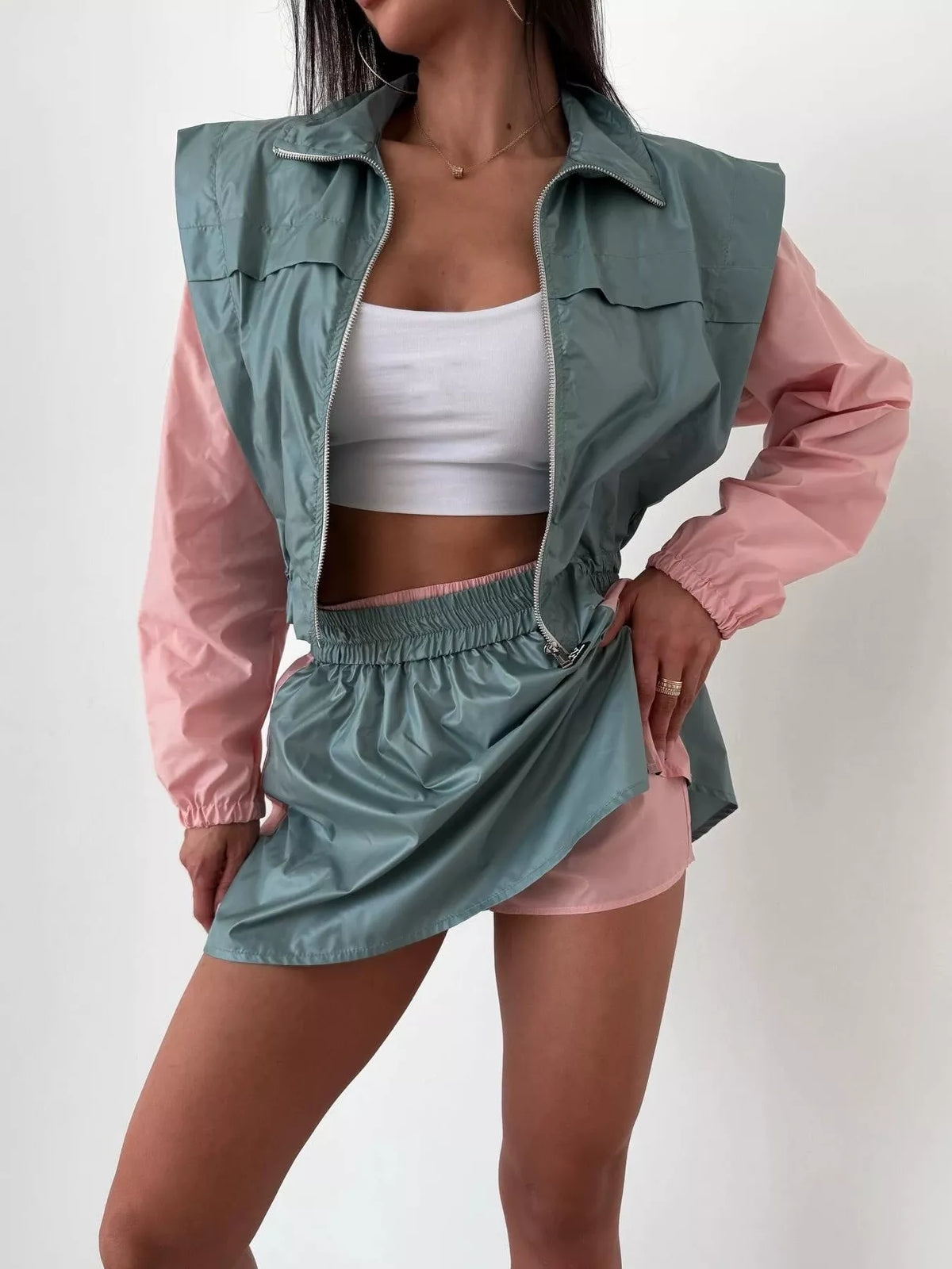 Ensemble deux pièces veste courte zippée et jupe-short pour femme – vue 20