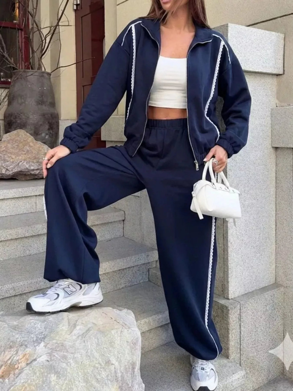 Ensemble femme veste zippée à dentelle et pantalon large – vue 10