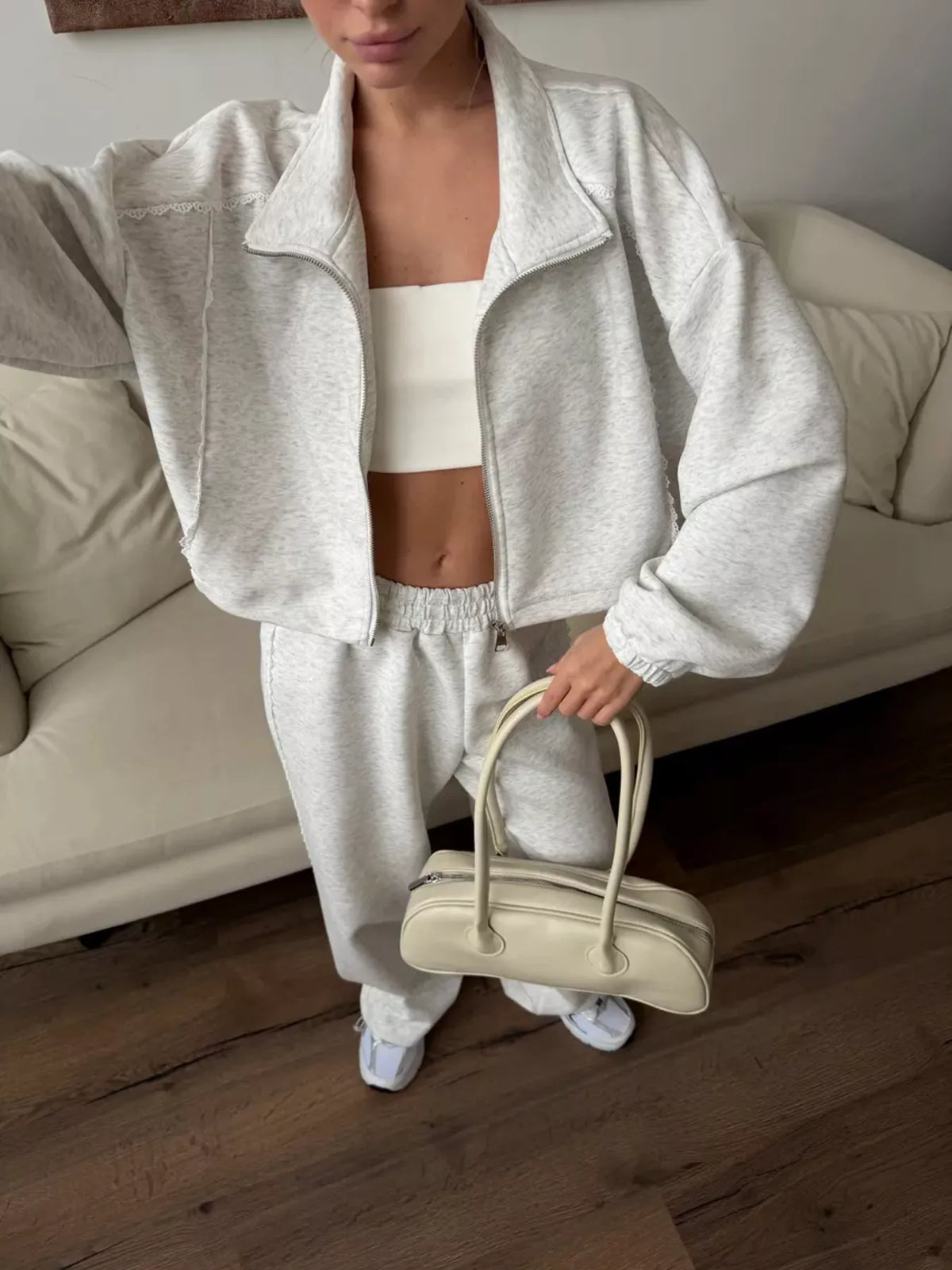 Ensemble femme veste zippée à dentelle et pantalon large – vue 4