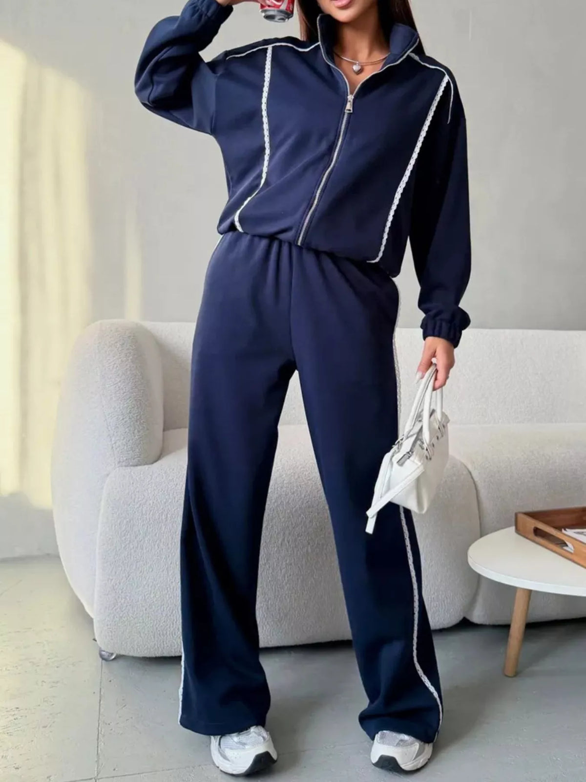 Ensemble femme veste zippée à dentelle et pantalon large – vue 9