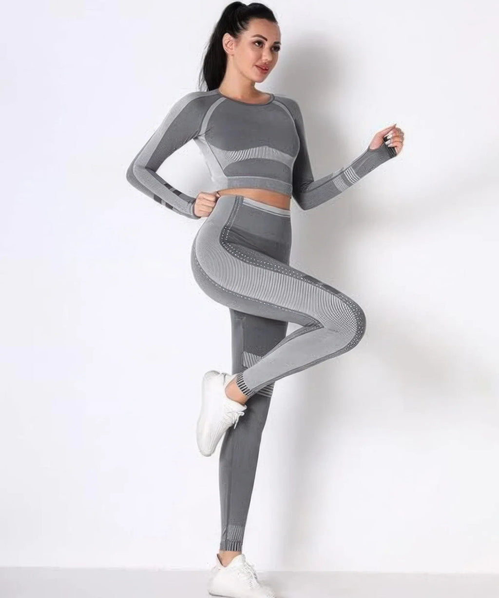 Ensemble yoga sans couture gris foncé : haut court manches longues et legging taille haute