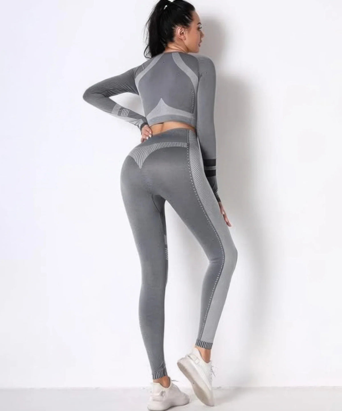 Ensemble yoga sans couture gris foncé : haut manches longues et legging, vue de dos