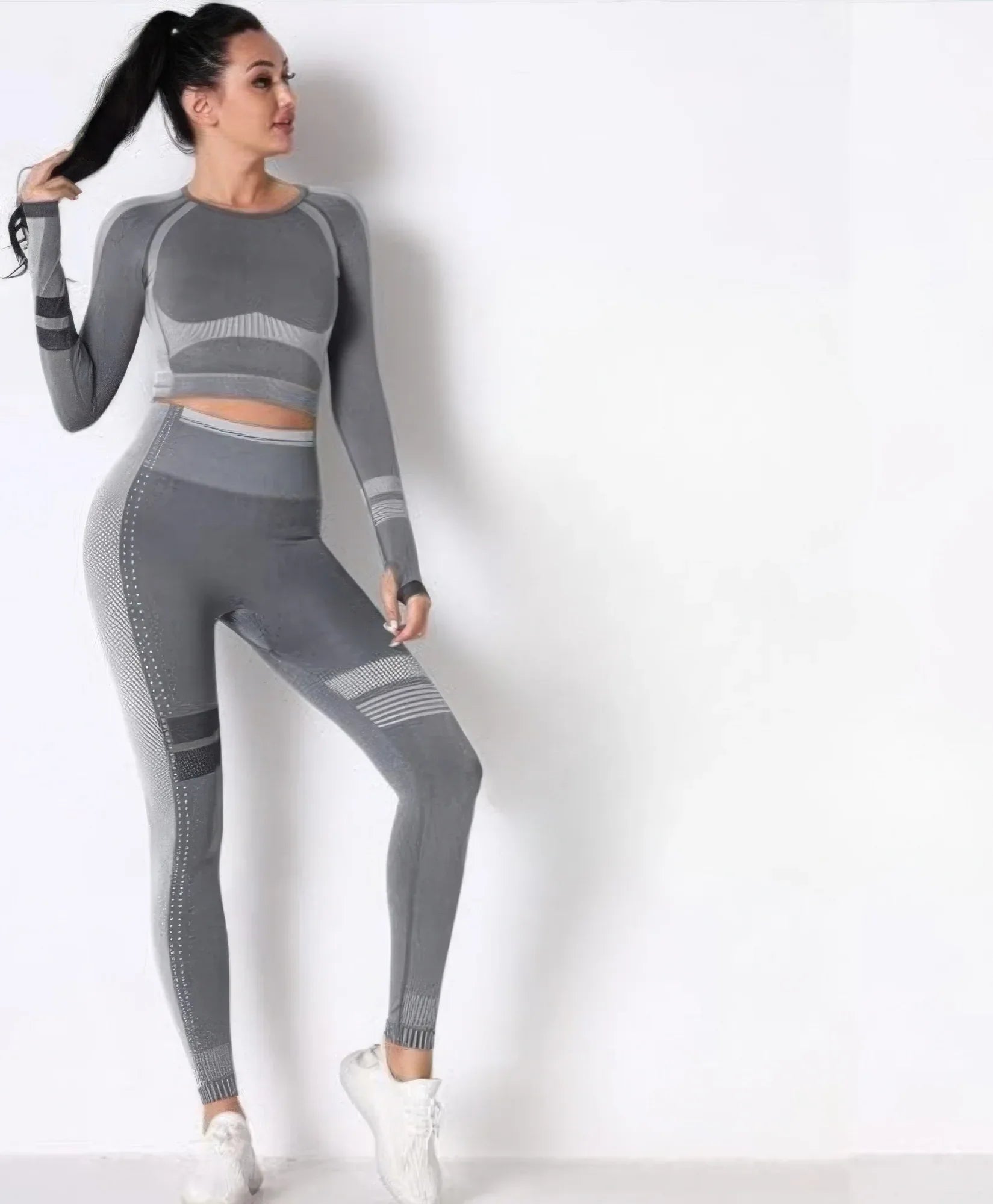 Ensemble yoga sans couture gris foncé : haut manches longues et legging ajusté