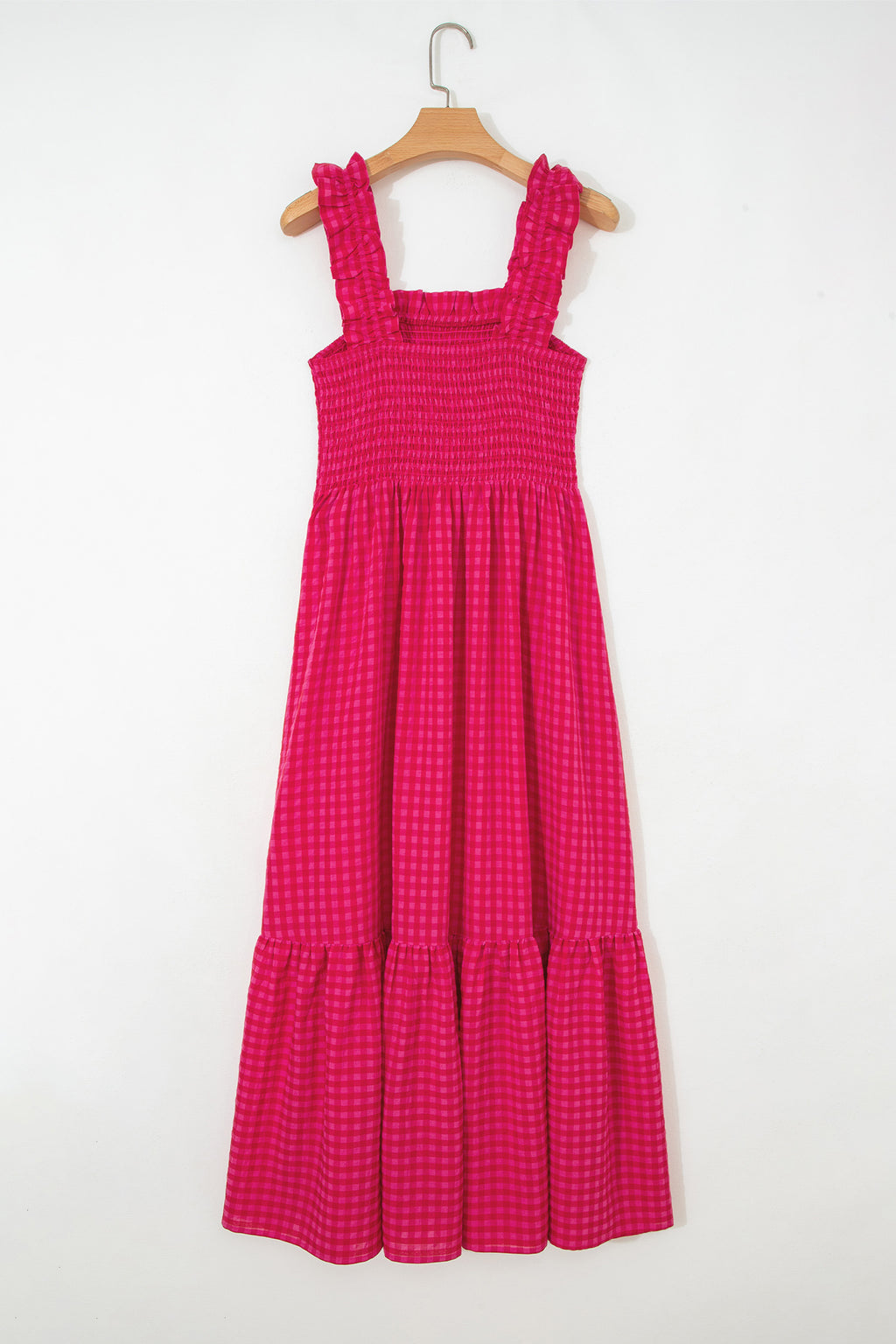 Robe longue rouge à carreaux, bretelles à volants et smocks, jupe évasée à volants