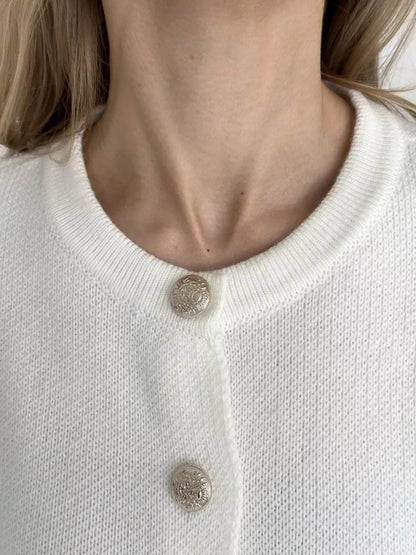 Gilet femme court à col rond et boutons – vue 10