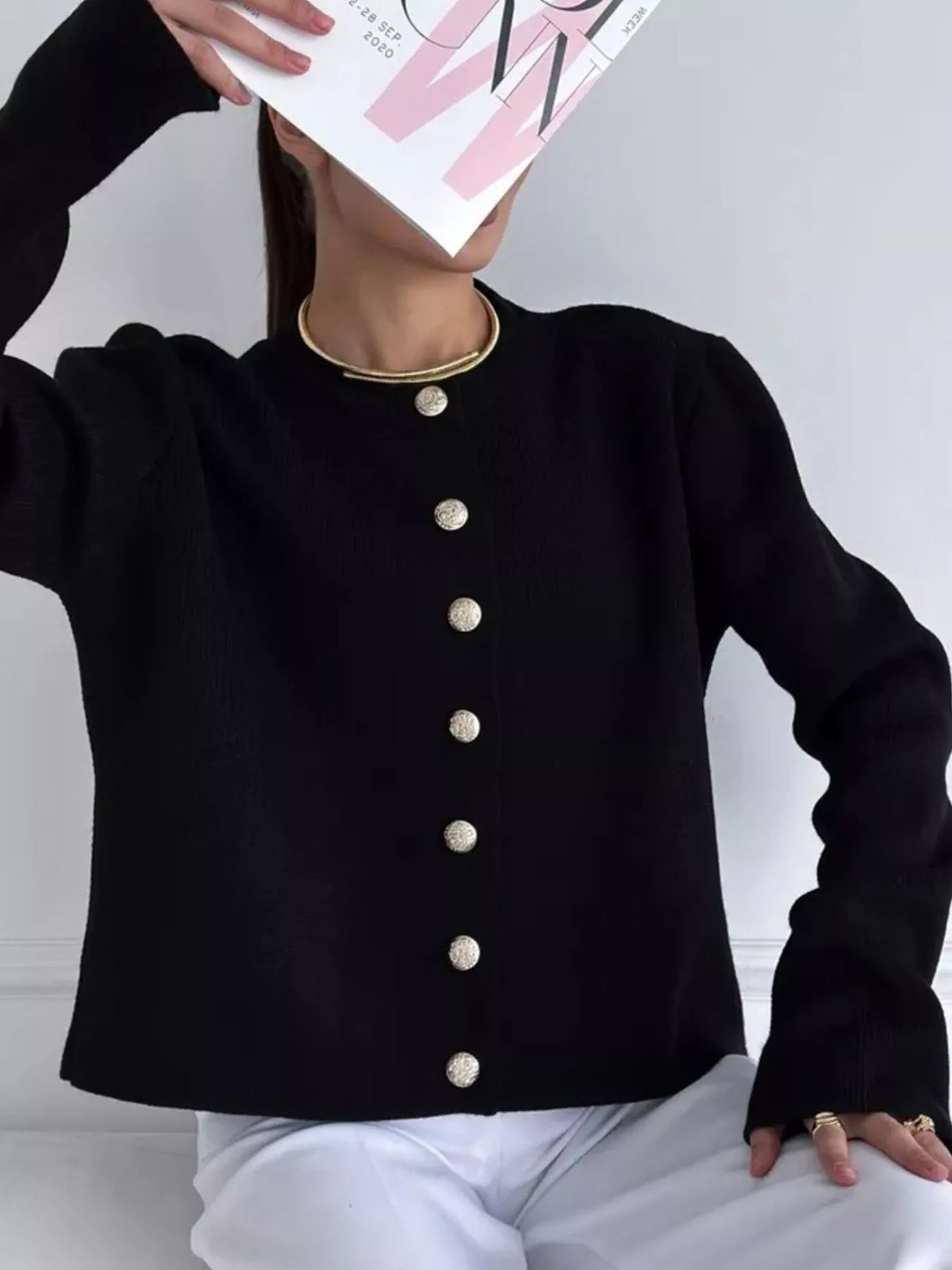 Gilet femme court à col rond et boutons – vue 18