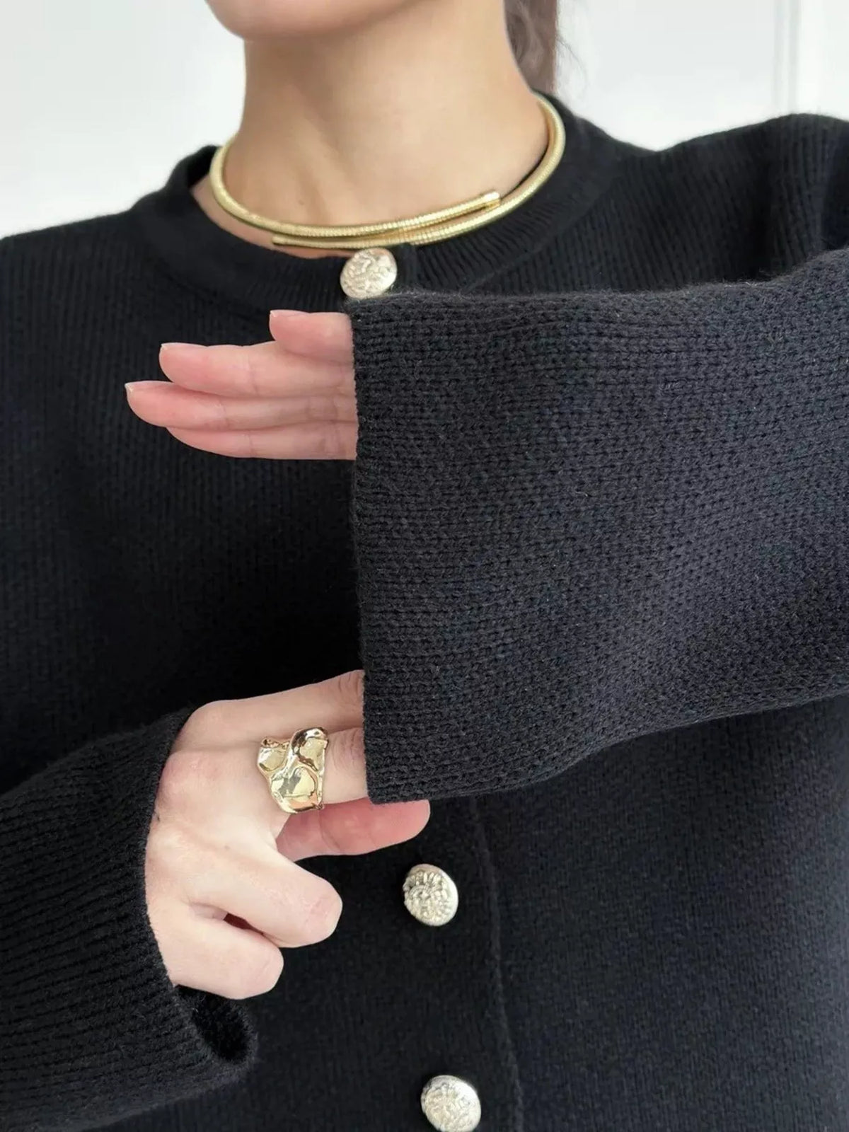 Gilet femme court à col rond et boutons – vue 22