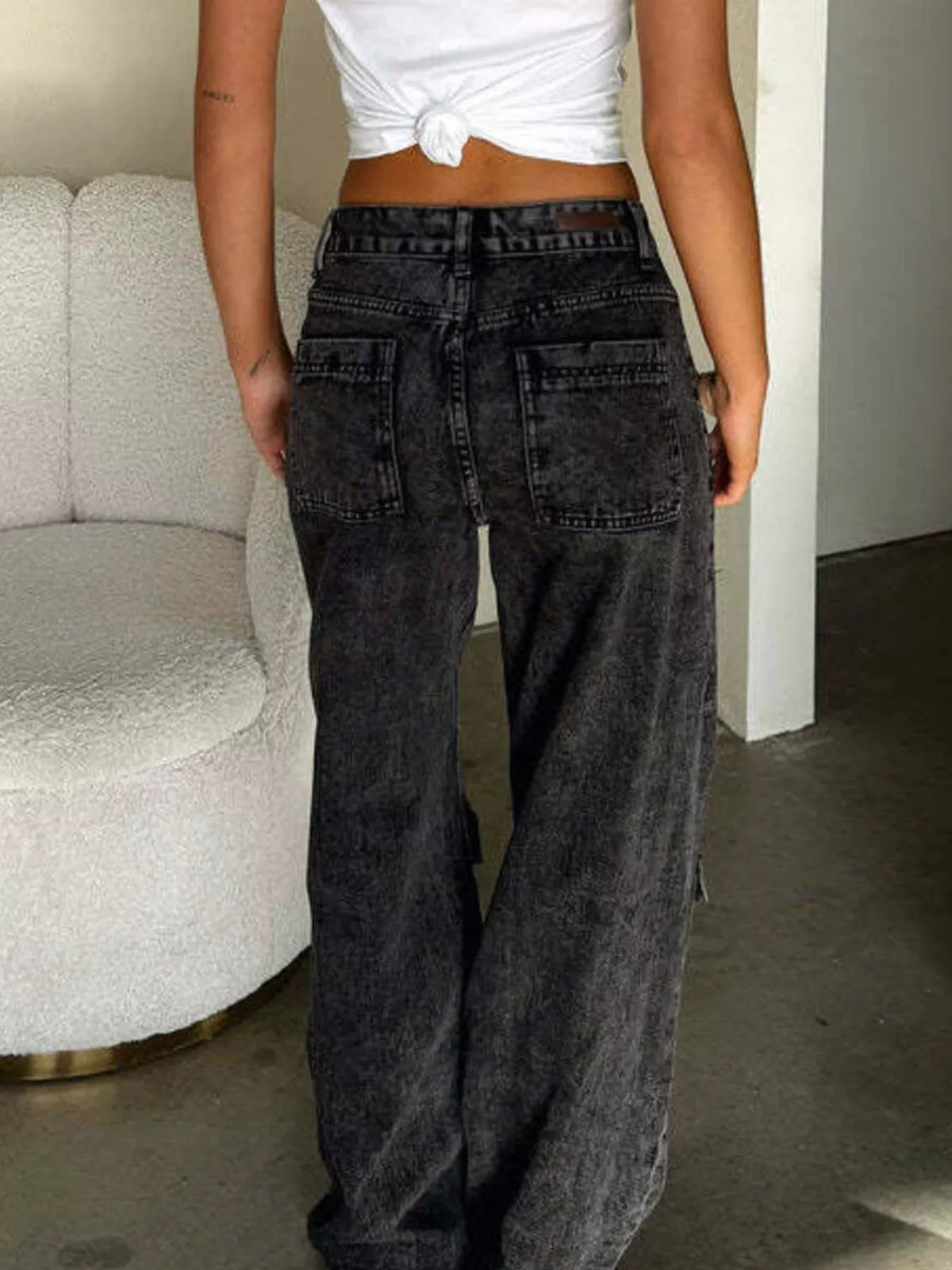 Jean cargo femme taille haute à jambes larges, poches plaquées – vue 13