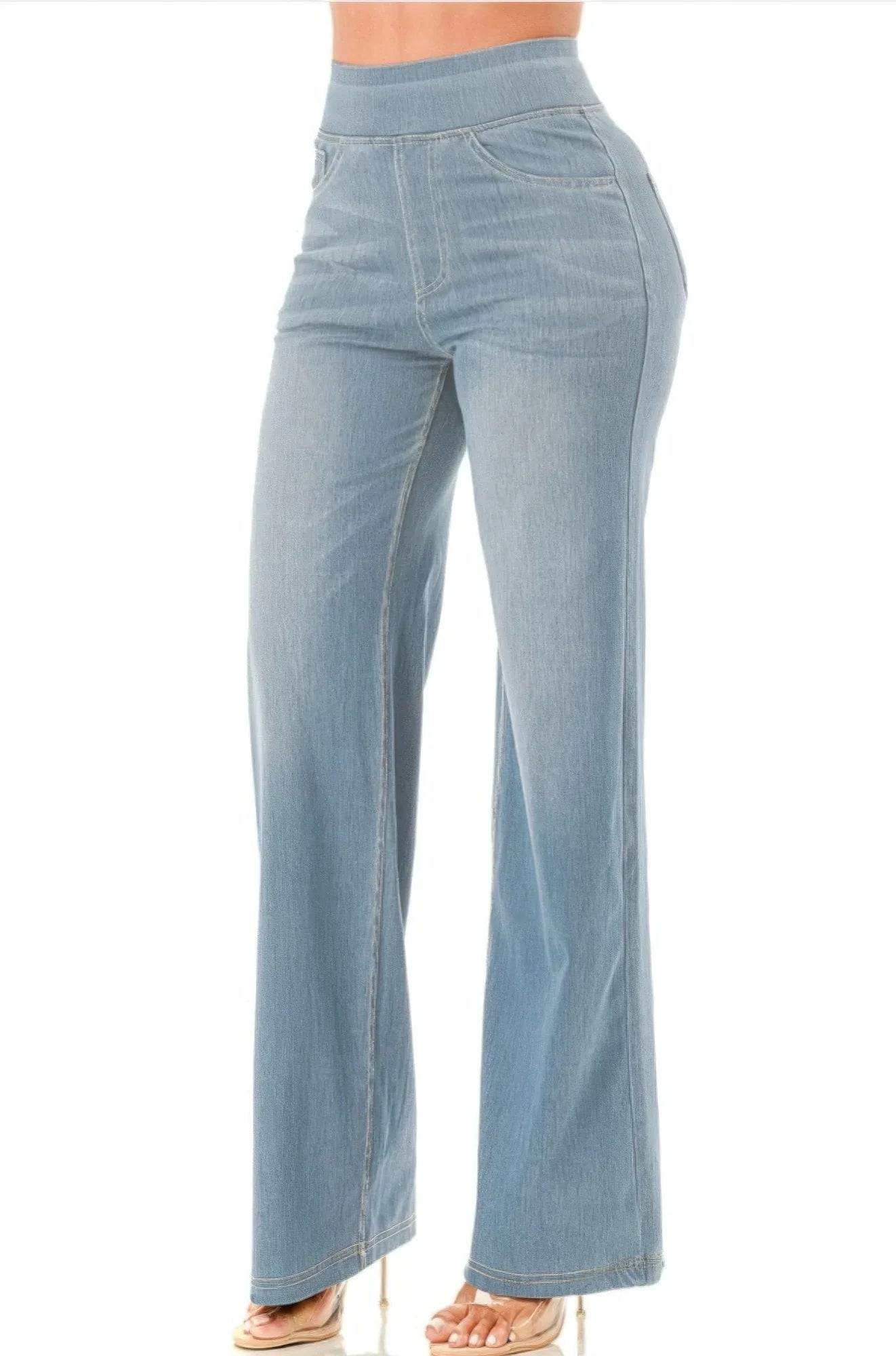 Jean flare femme bleu clair, coupe ample, ceinture élastique
