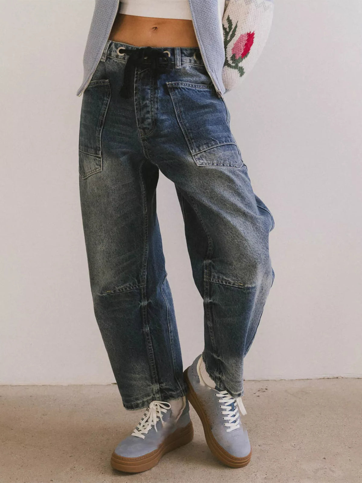 Jean large court femme à taille élastique et cordon – vue 15