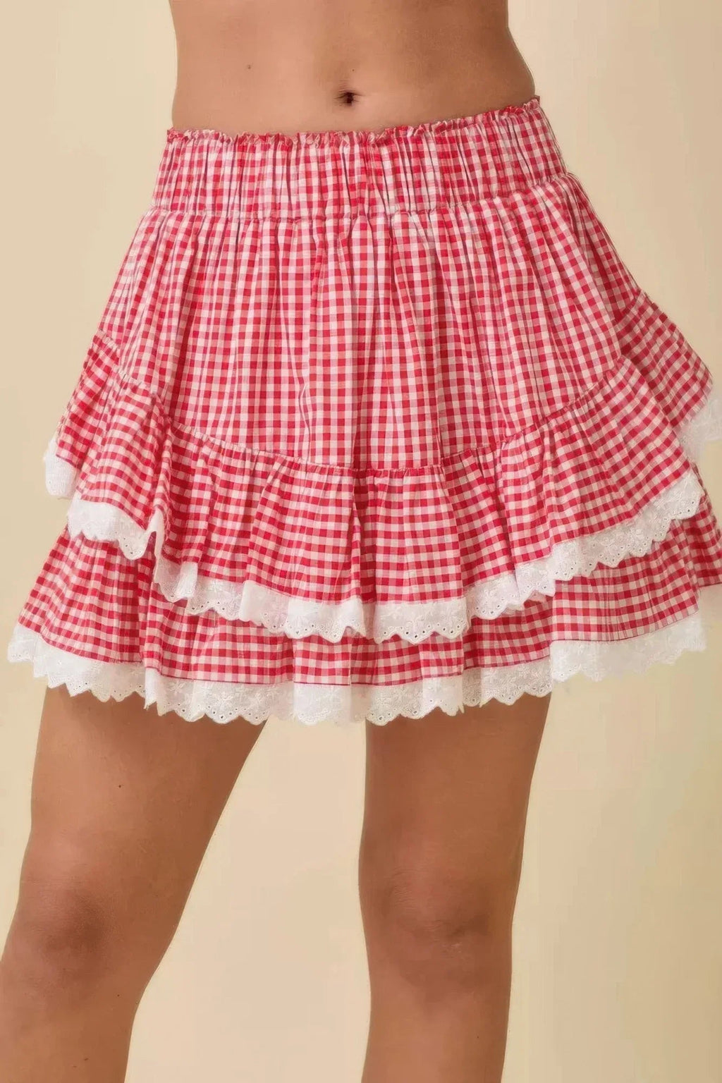 Jupe-short vichy rouge et blanc à volants, taille élastique, bord dentelle