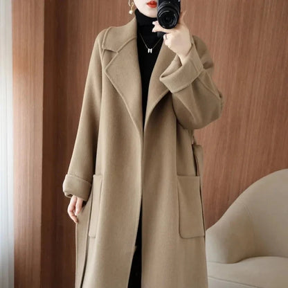 Manteau long femme en laine double face avec ceinture – vue 9