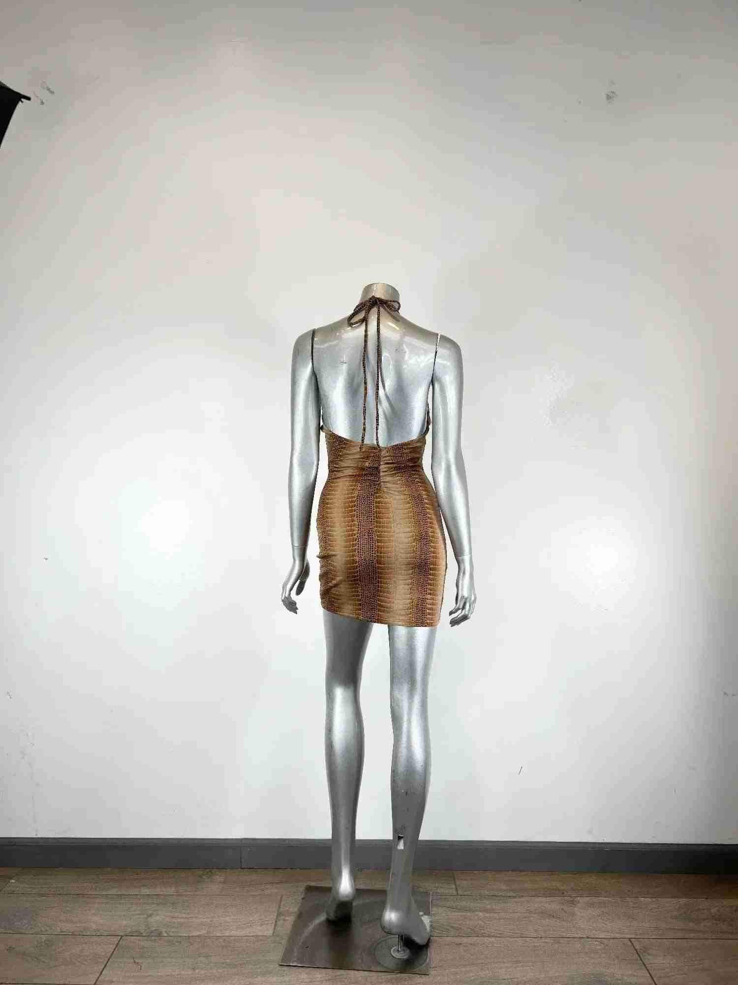 Mini Robe Python Col Montant – Élégance Audacieuse Soirée Oléna-Fashion