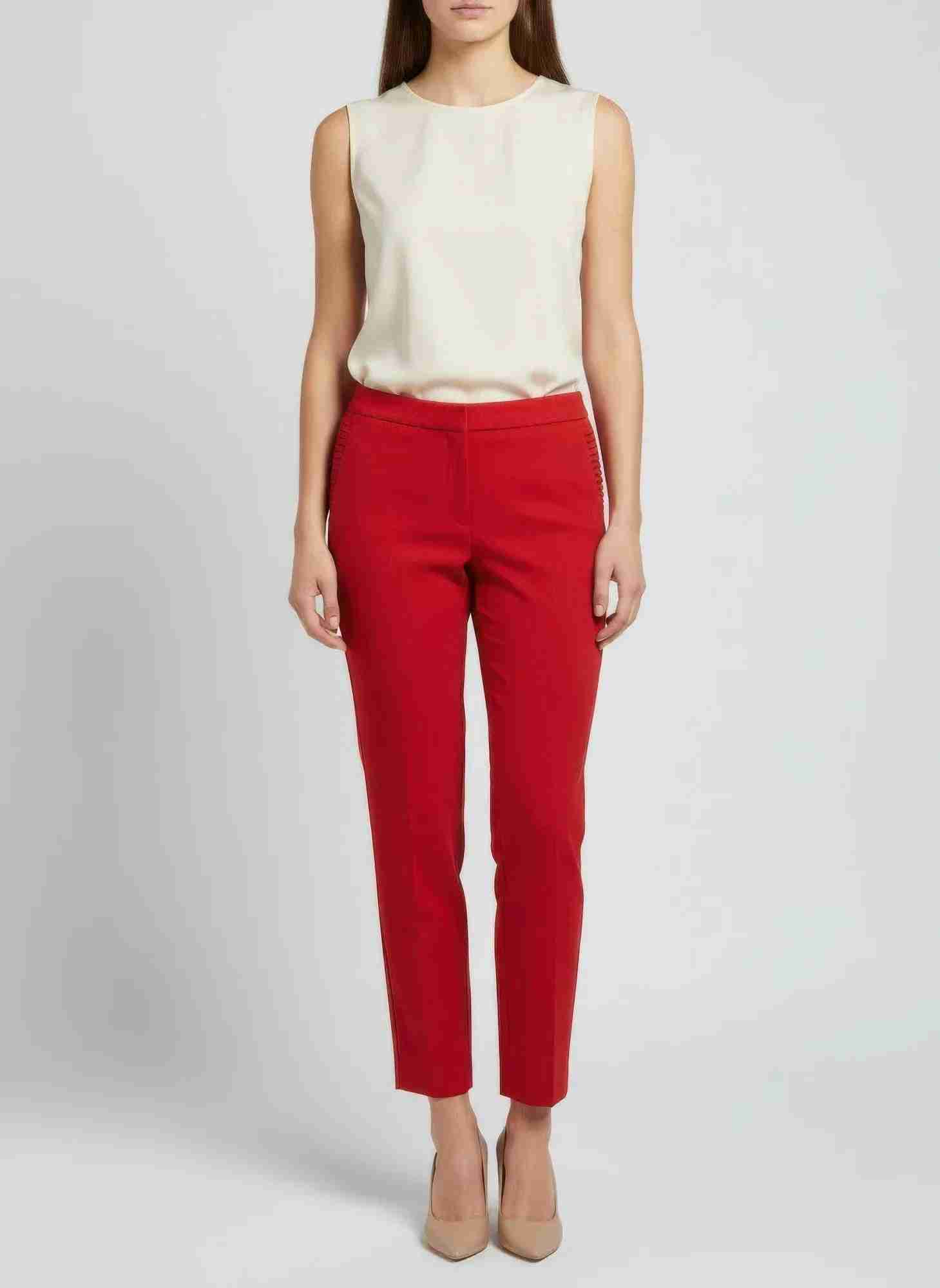 Pantalon slim femme rouge à jambes fuselées longueur cheville