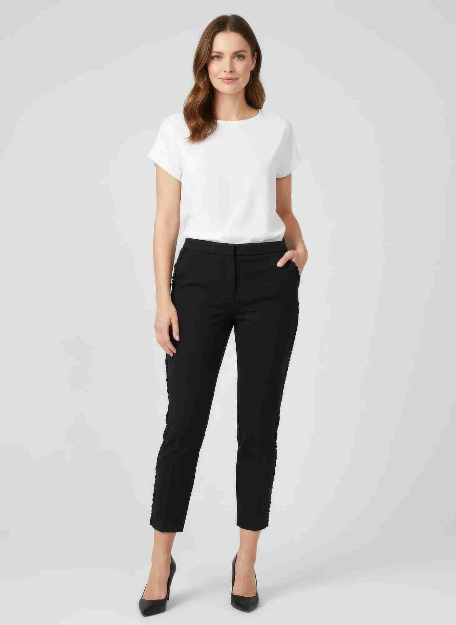 Pantalon slim femme noir à longueur cheville, poches discrètes