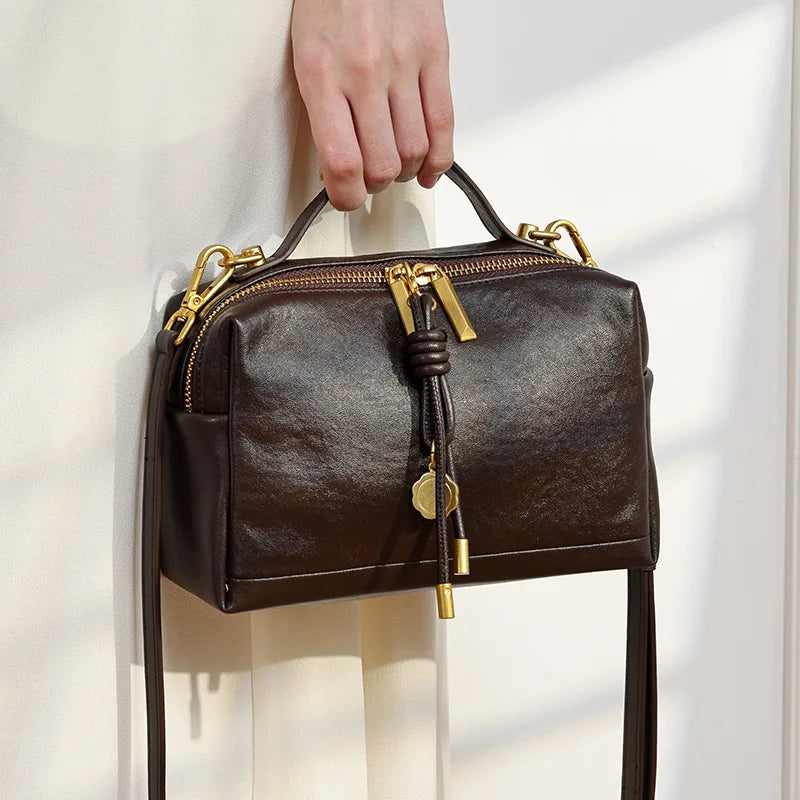 Petit sac carré en cuir de vachette à bandoulière pour femme – vue 1