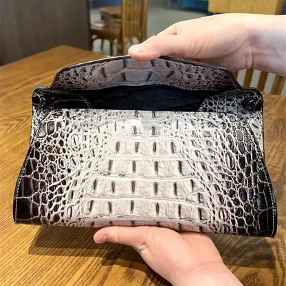Pochette enveloppe motif crocodile en cuir pour femme – vue 5