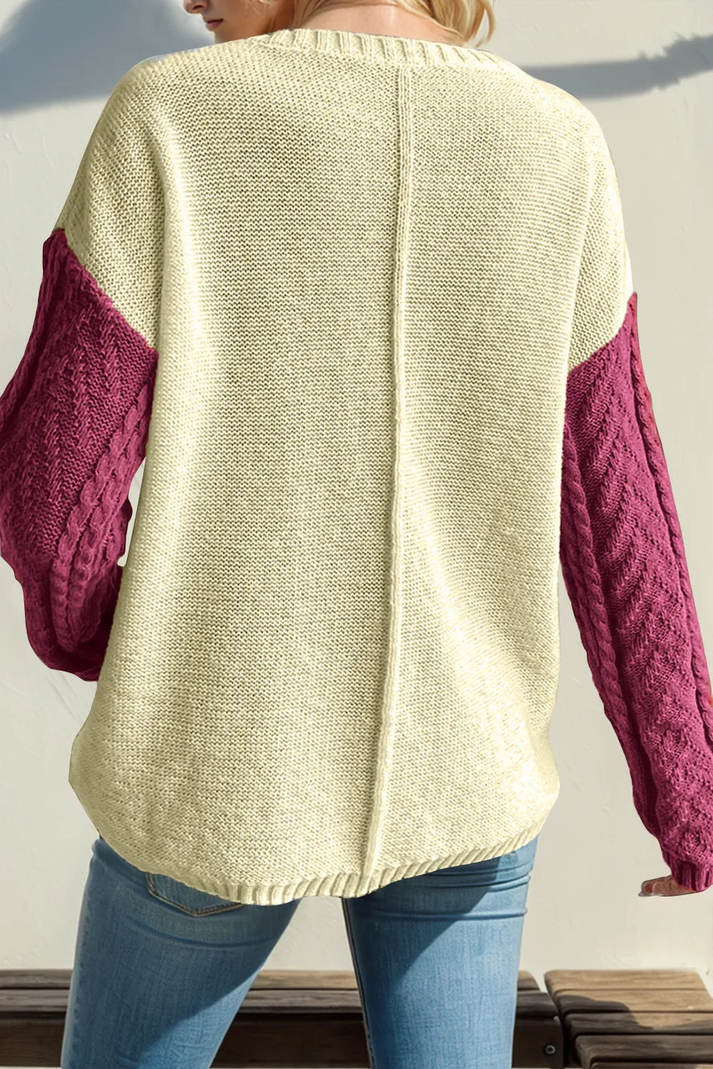 Pull femme à blocs de couleurs, torsades et épaules tombantes – vue 2