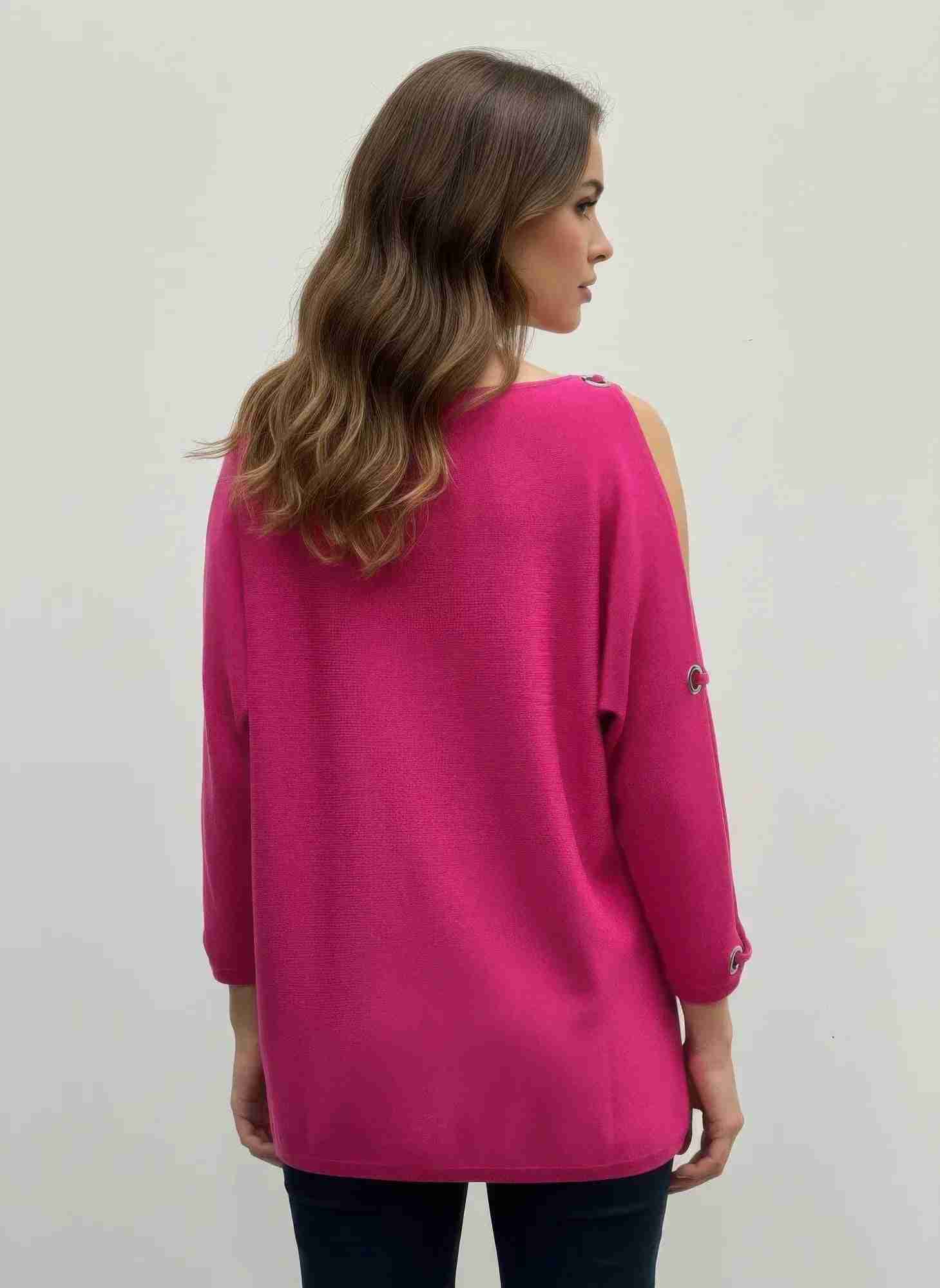 Pull femme rose fuchsia à col bateau, vue dos, manches 3/4 avec œillets