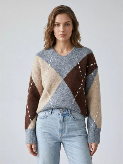 Pull femme ample à col en V et motif losanges – vue 10