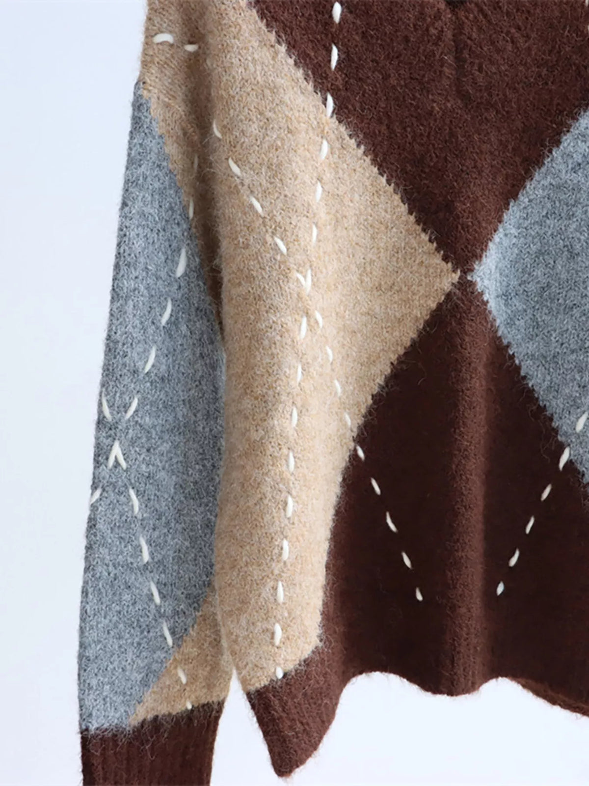 Pull femme ample à col en V et motif losanges – vue 14