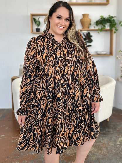 Robe grande taille à volants et manches longues caramel pour femme – vue 12