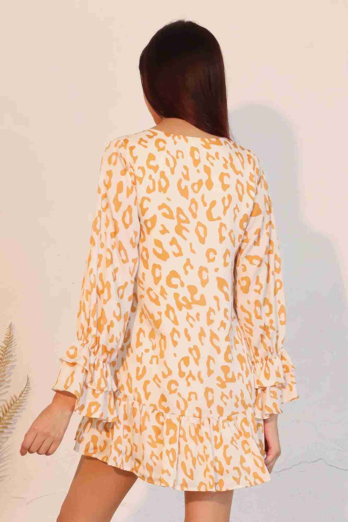 Robe Léopard Manches Longues Poignets Volantés by CCWHOLESALECLOTHING