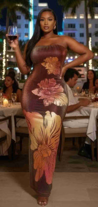 Robe maxi tube bustier marron avec fleurs métalliques roses et dorées