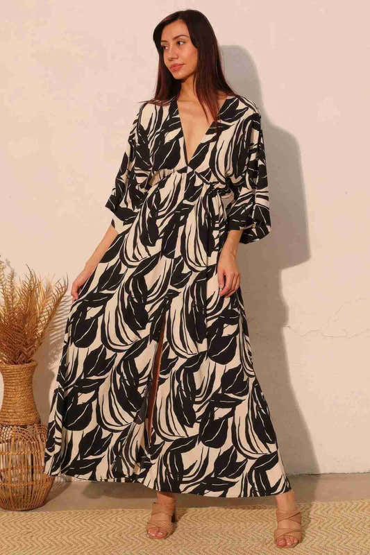 Robe maxi kimono noire à imprimé feuilles, encolure V, manches larges