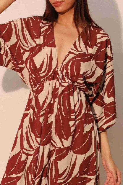Robe Maxi Kimono Imprimé Feuilles Manches Larges by TYCHE
