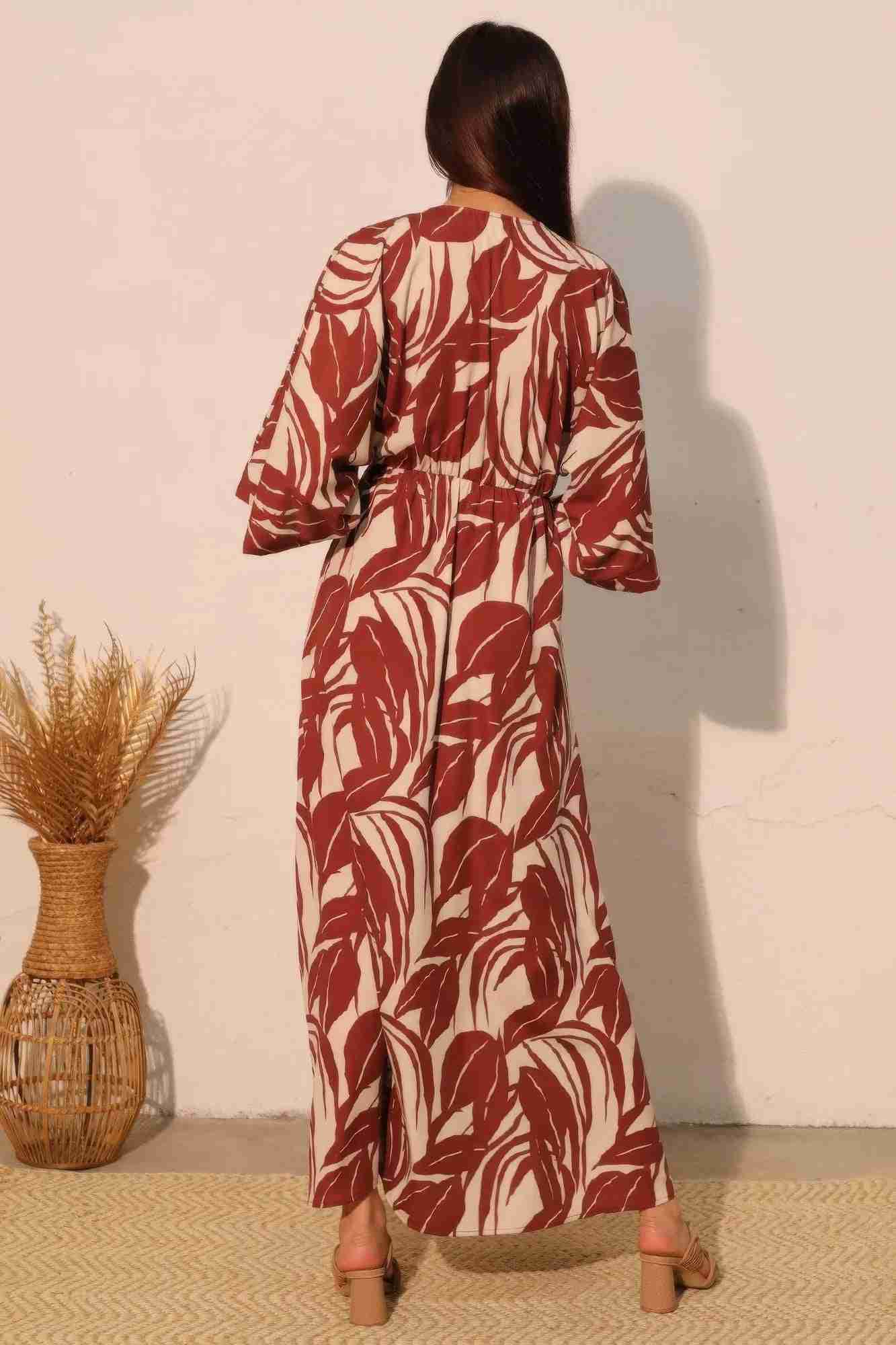 Robe Maxi Kimono Imprimé Feuilles Manches Larges by TYCHE