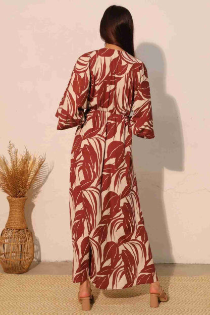 Robe Maxi Kimono Imprimé Feuilles Manches Larges by TYCHE