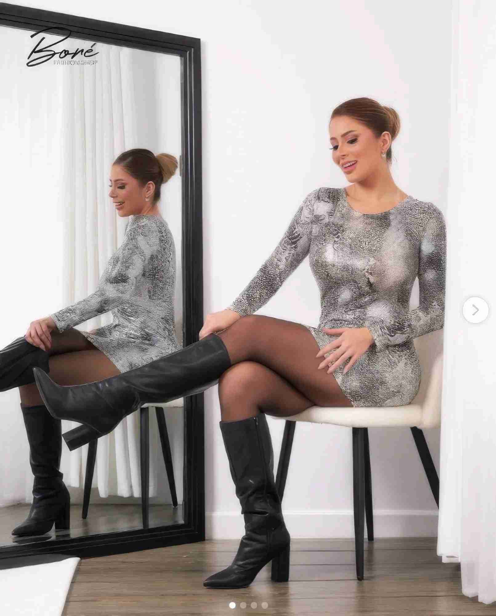 Robe Mini Bodycon Manches Longues Finition PU Serpent Argenté Femme Oléna-Fashion