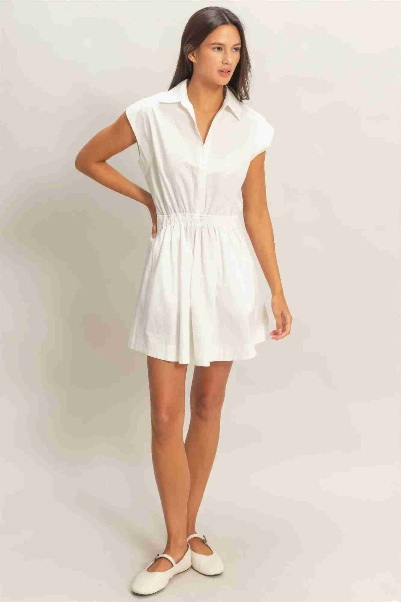 Robe Mini Col Chemisier Taille Smockée Sans Manches – Noir & Blanc by CCWHOLESALECLOTHING