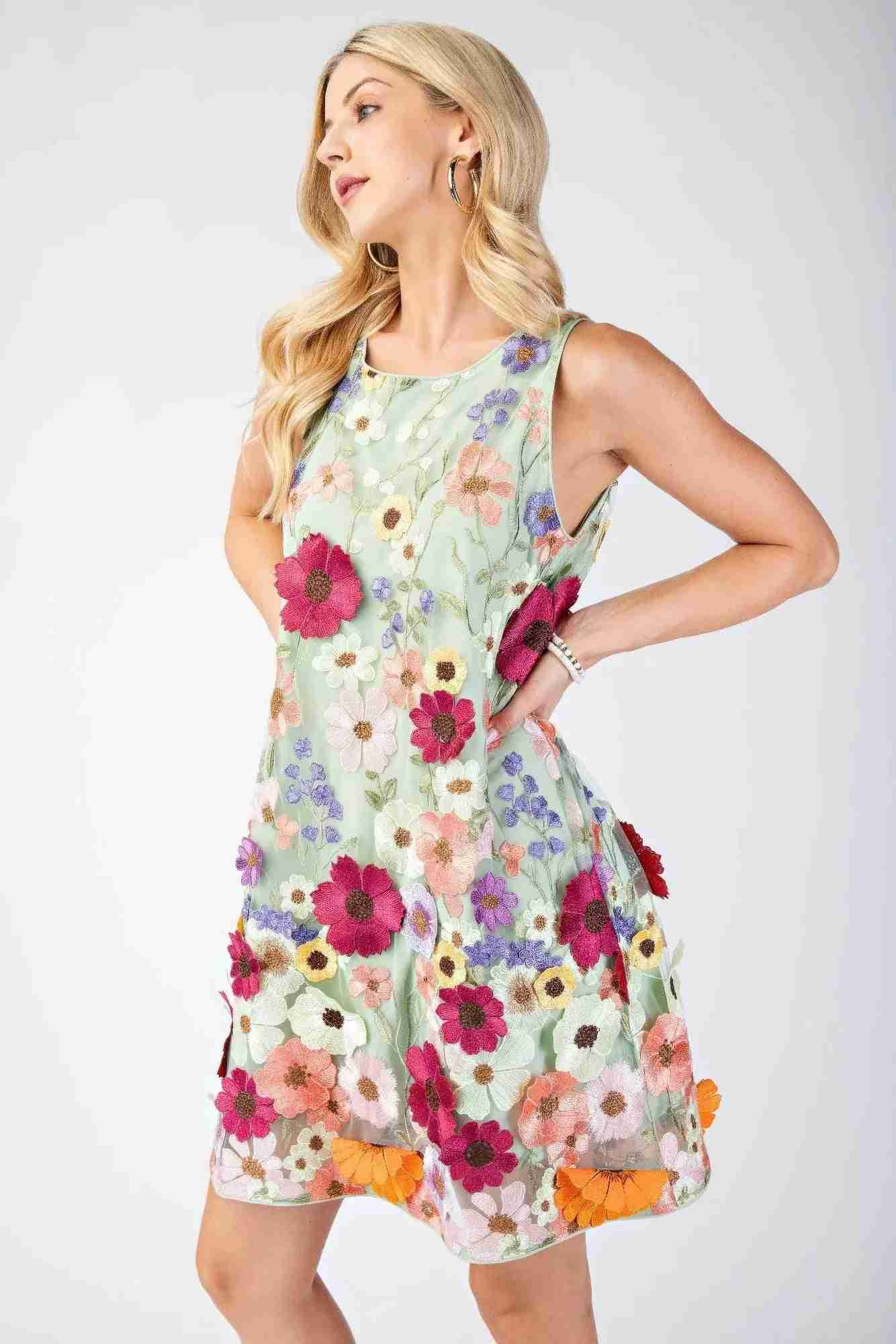 Robe Mini Sans Manches Broderie Florale 3D by CCWHOLESALECLOTHING