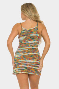Robe mini en tricot multicolore, bretelles spaghetti, vue de dos, coupe ajustée