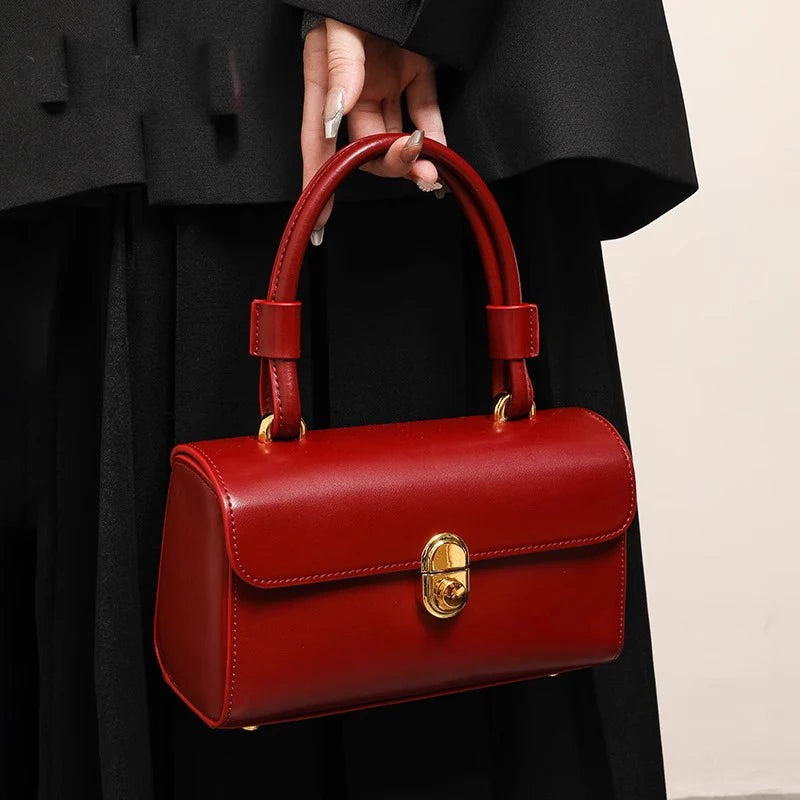 Sac rouge pour femme, mariage et cérémonie – vue 1