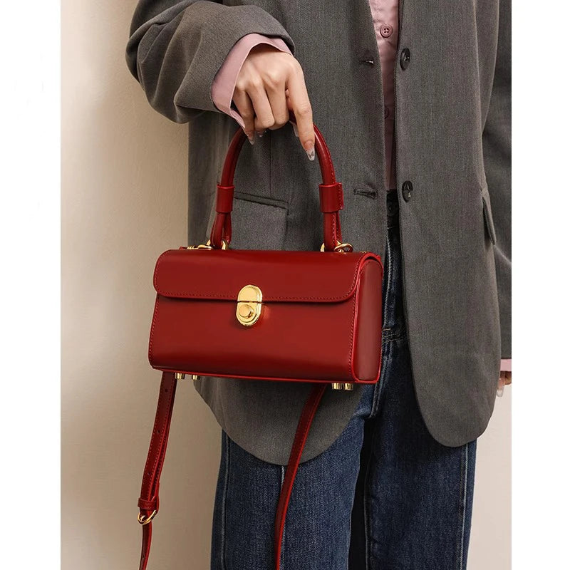Sac rouge pour femme, mariage et cérémonie – vue 3