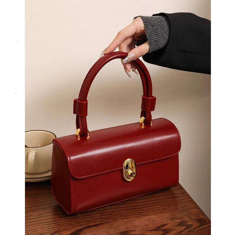Sac rouge pour femme, mariage et cérémonie – vue 4