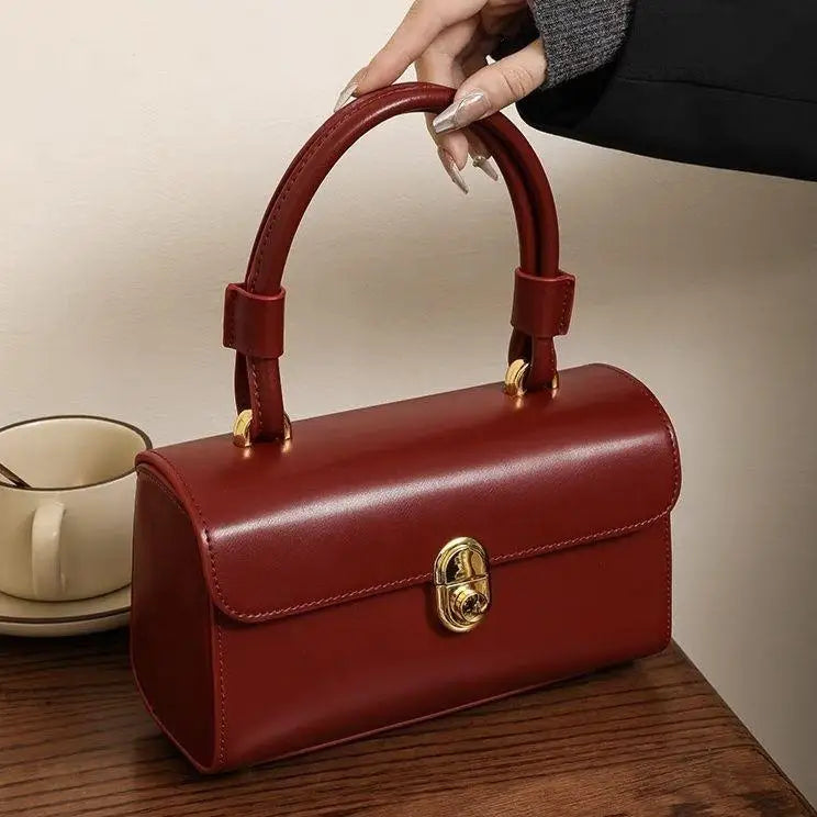 Sac rouge pour femme, mariage et cérémonie – vue 6