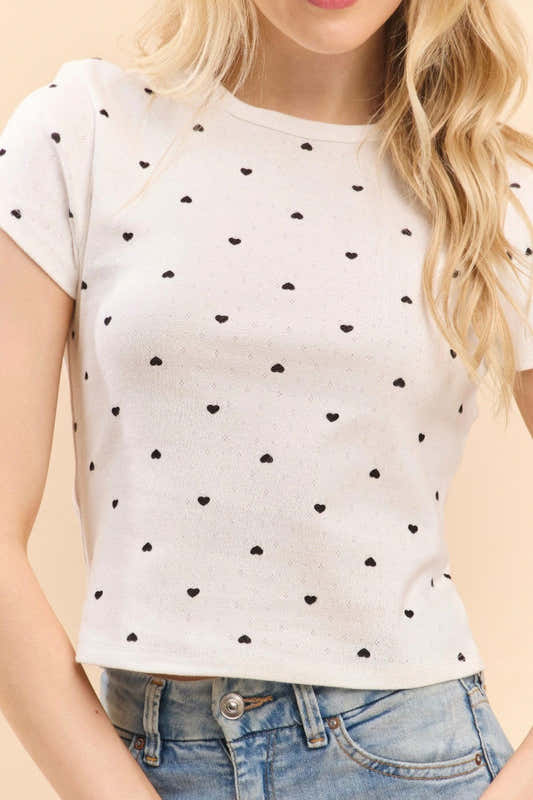 T-shirt court coton blanc, col rond et manches courtes, imprimé de motifs sombres