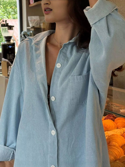 Surchemise en jean délavé bleu clair pour femme, coupe ample – vue 3