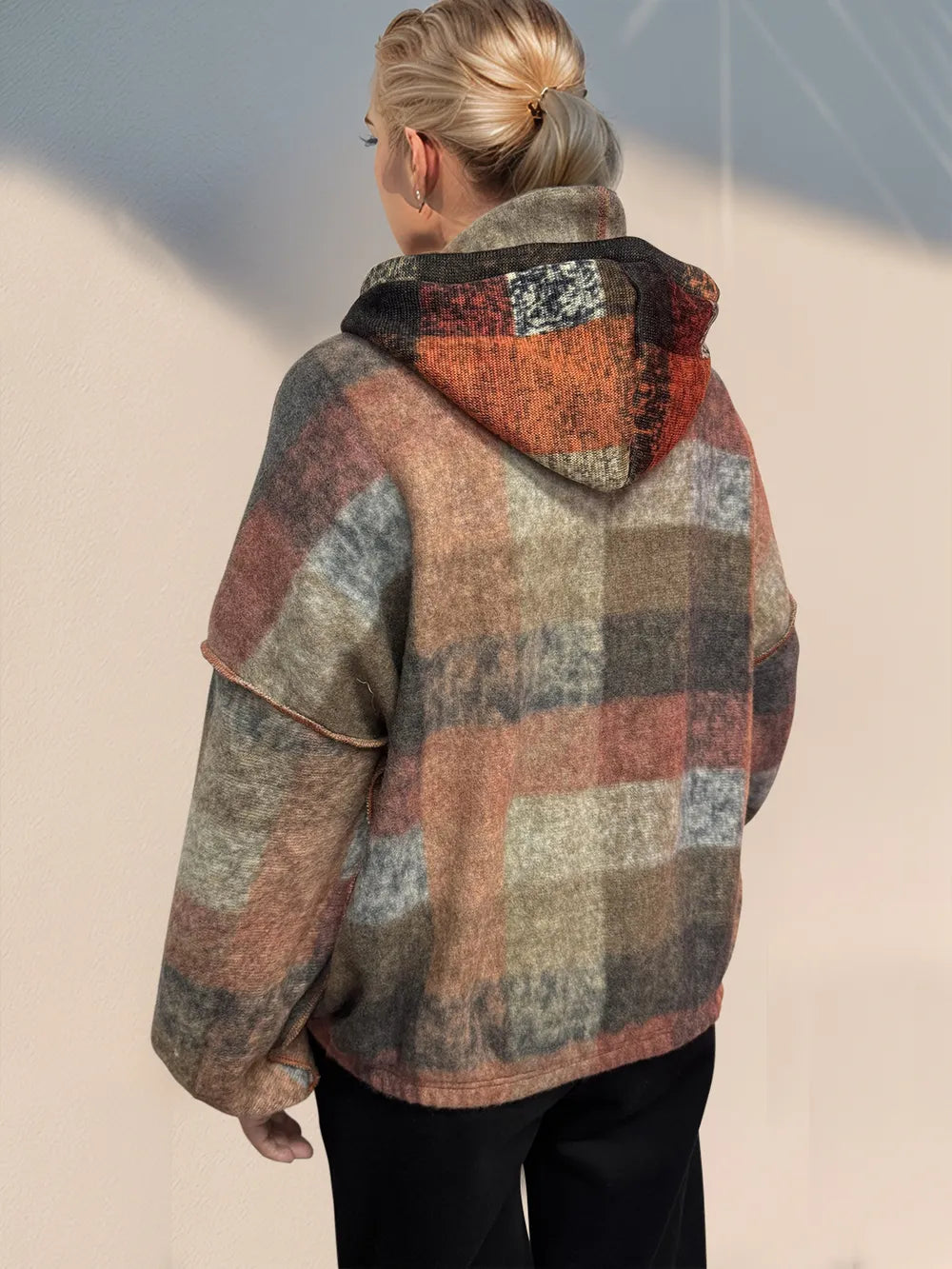 Sweat à capuche femme demi-zip en polaire à coutures apparentes – vue 3