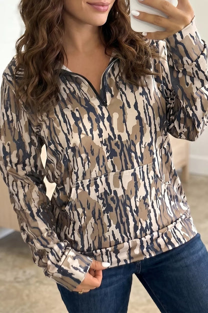 Sweat femme camouflage kaki à col zippé et poche avant – vue 5